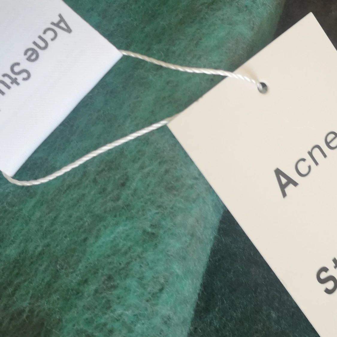 Acne halsduk - 3