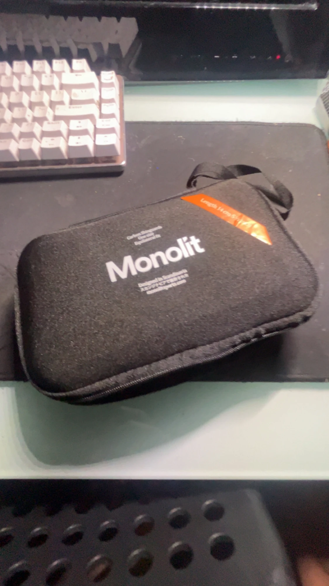 Monolits benskydd  - 1