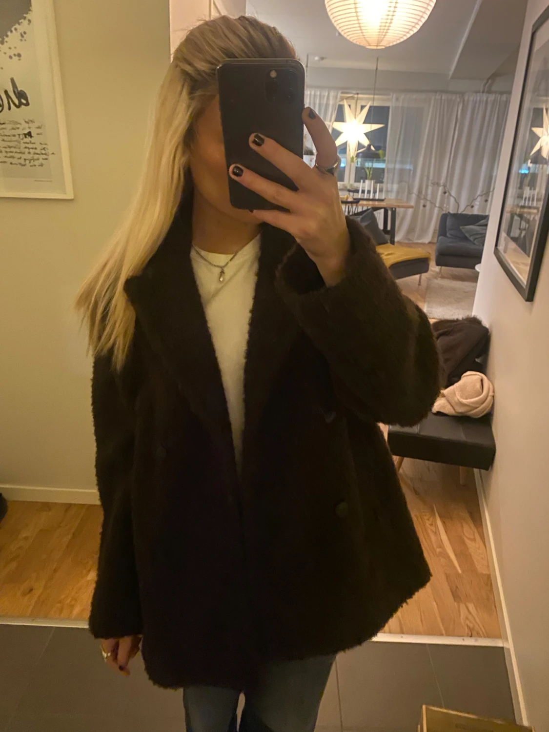 Mörkbrun teddyjacka med knappar - 1