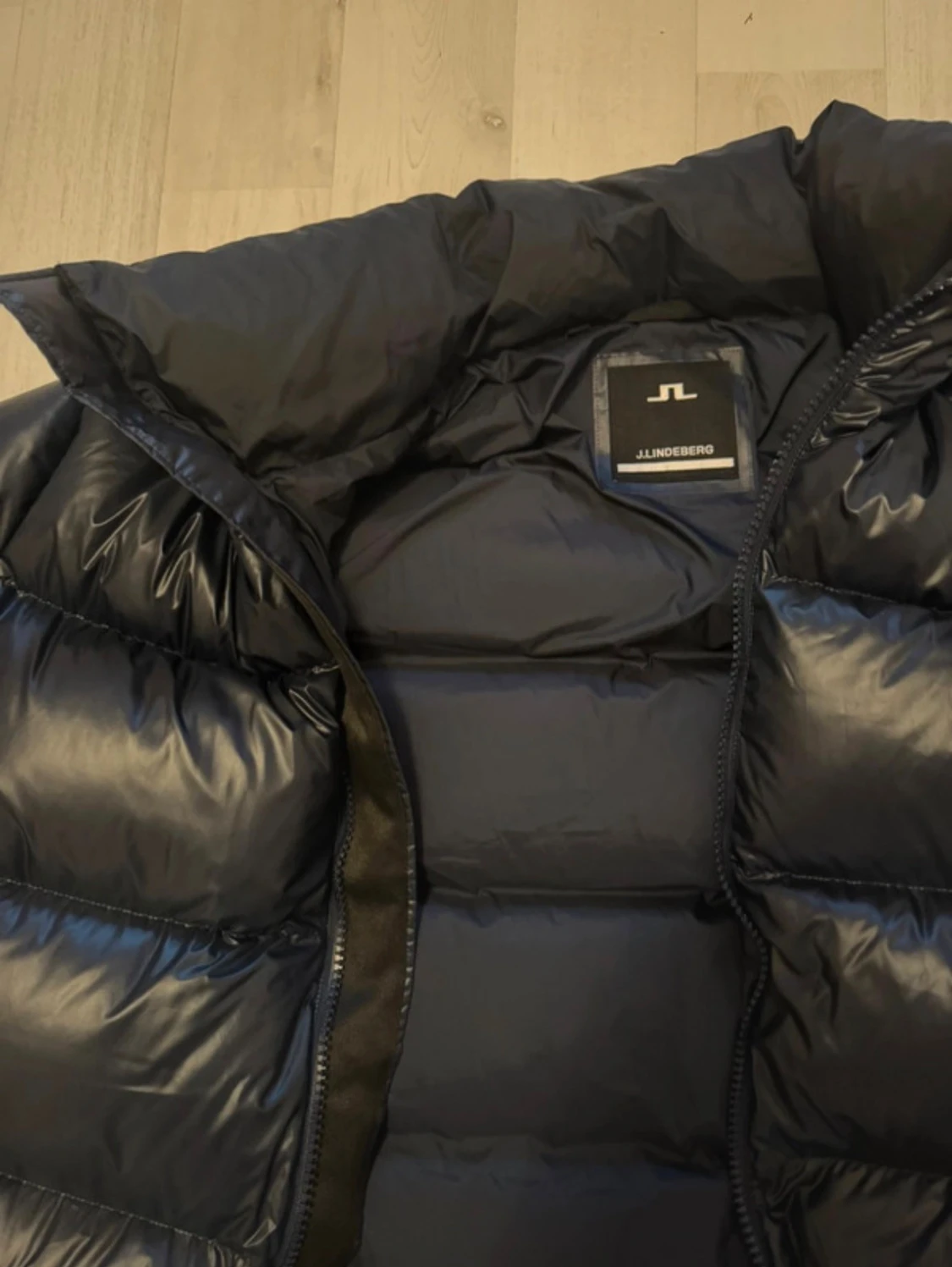 Svart dunjacka från J.Lindeberg - 5
