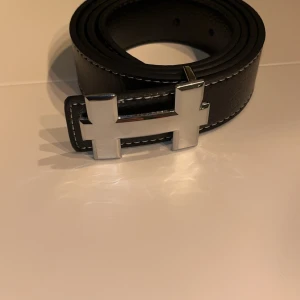 Svart Bälte - Snyggt svart bälte