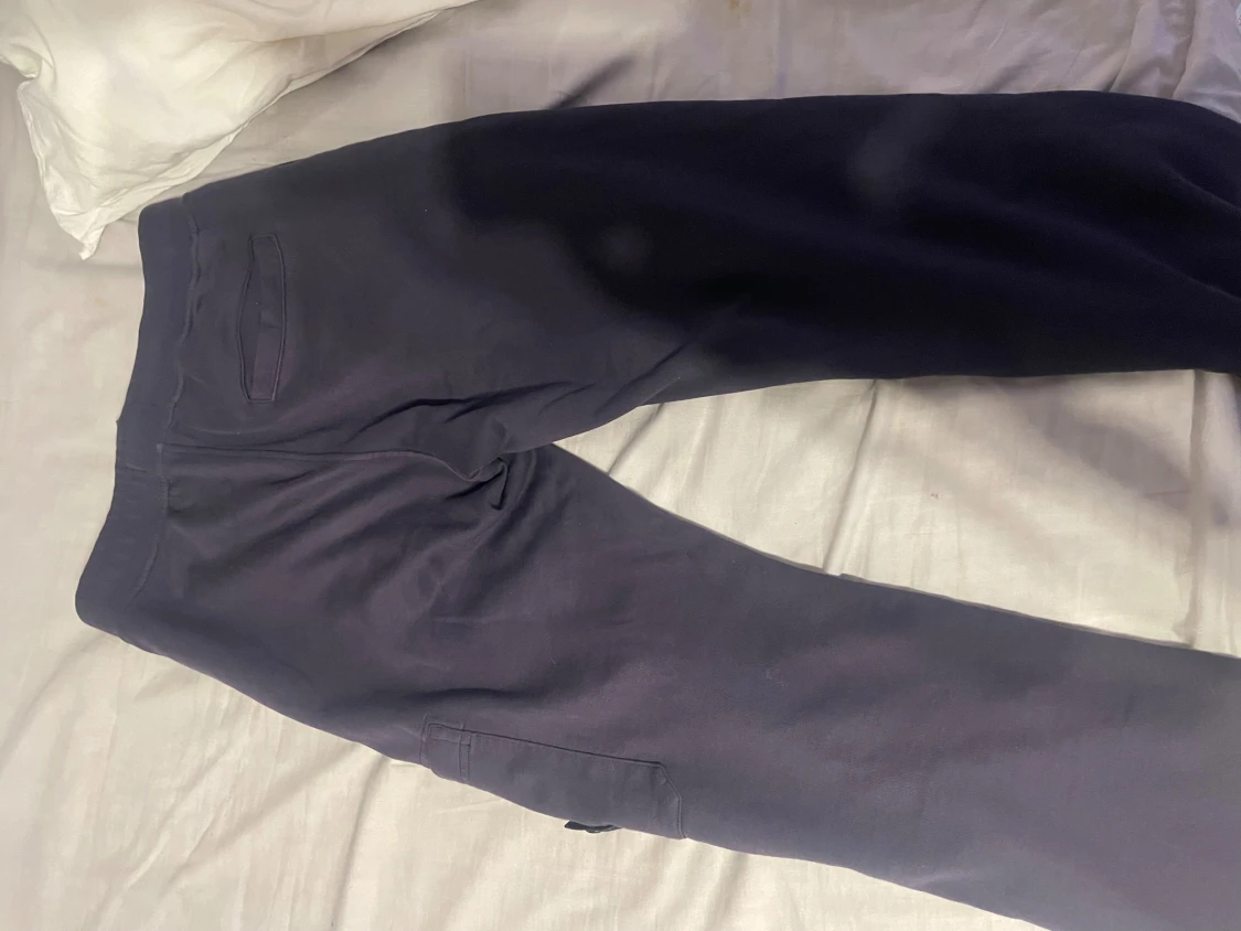 Mörk blåa stone Island byxor  - 3