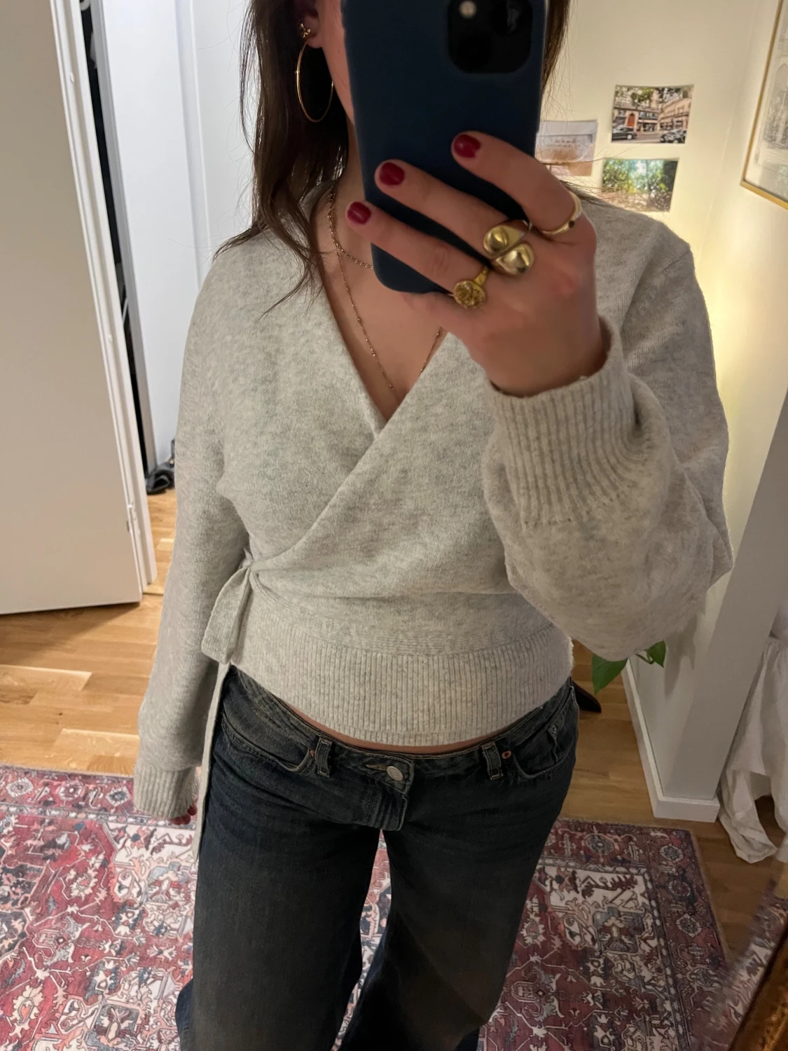 Ljusgrå omlottkofta från &otherstories