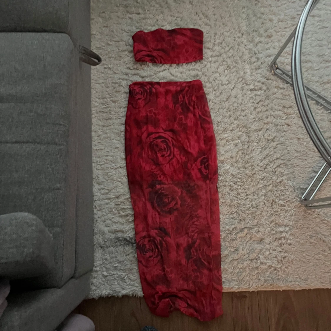 Röd blommig bandeau-set