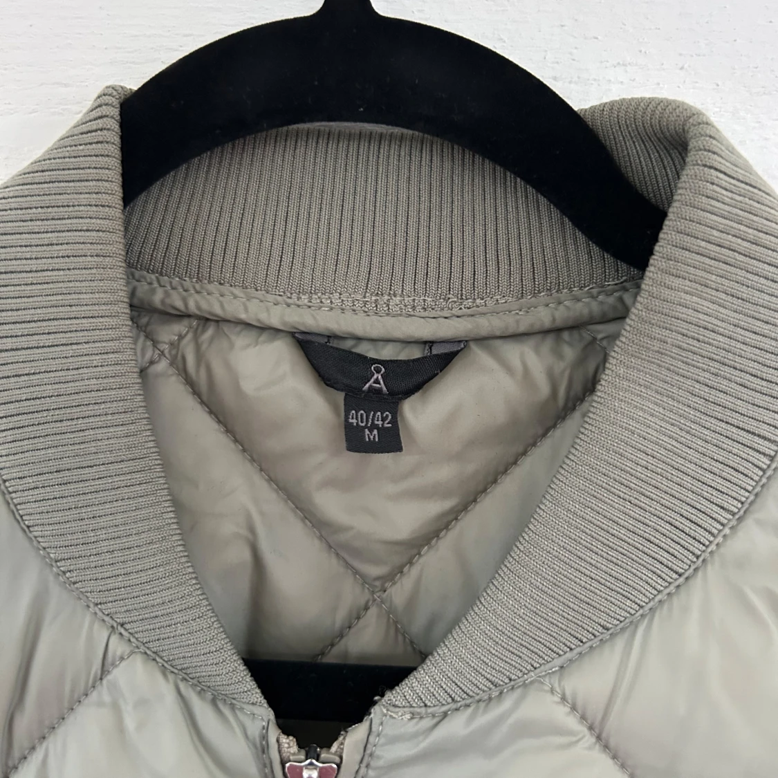 Quiltad bomberjacka i grönt - 2