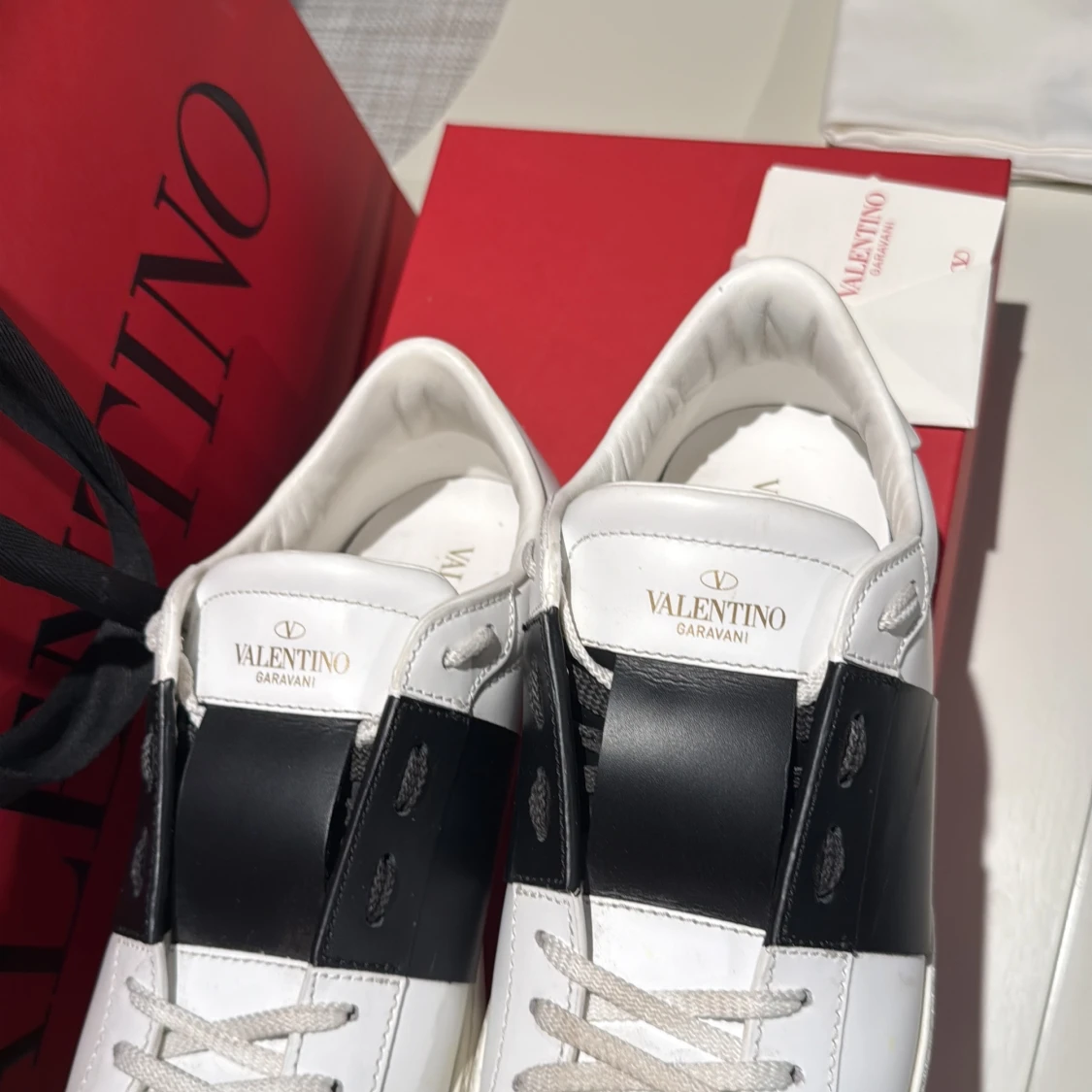 Valentino Garavani open - 2