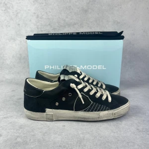 PHILIPPE MODEL PRSX SNEAKER - – Condition: 10/10 - brand new, never used  – What is included: Box & dustbag  – Retail price: 3800 SEK
