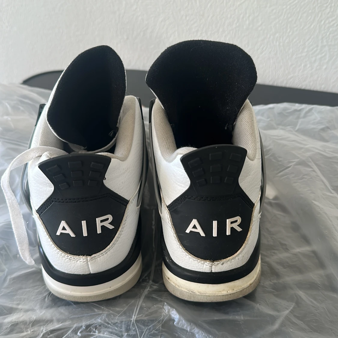 Nike Air Jordan 4 vit/svart/grå - 2
