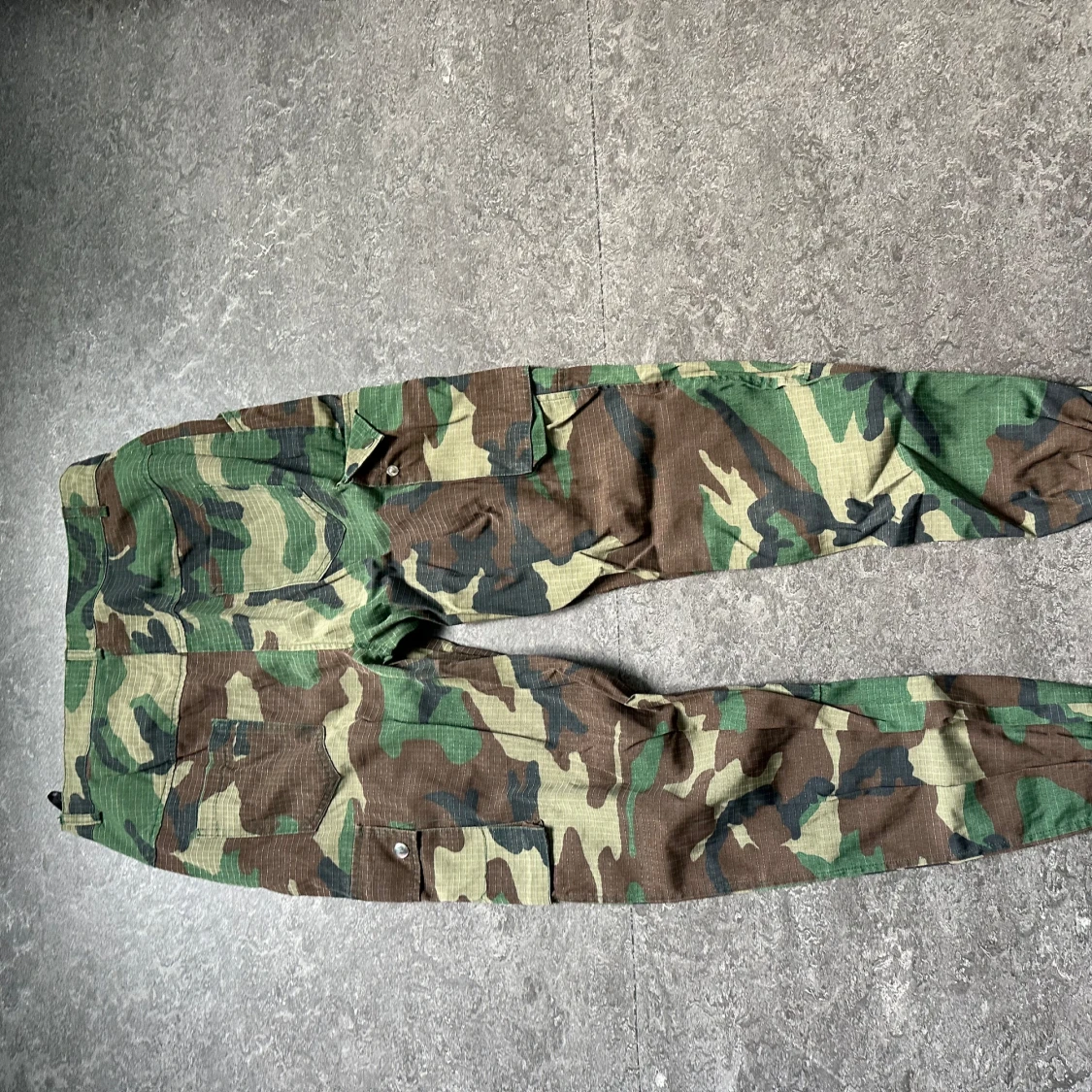 Cargobyxor i camouflage - 1