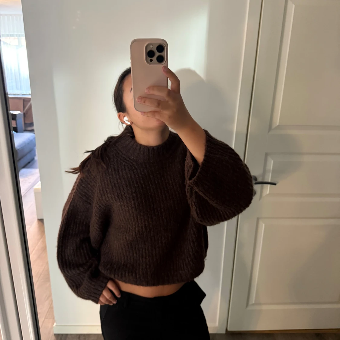 Brun stickad från Gina  - 3