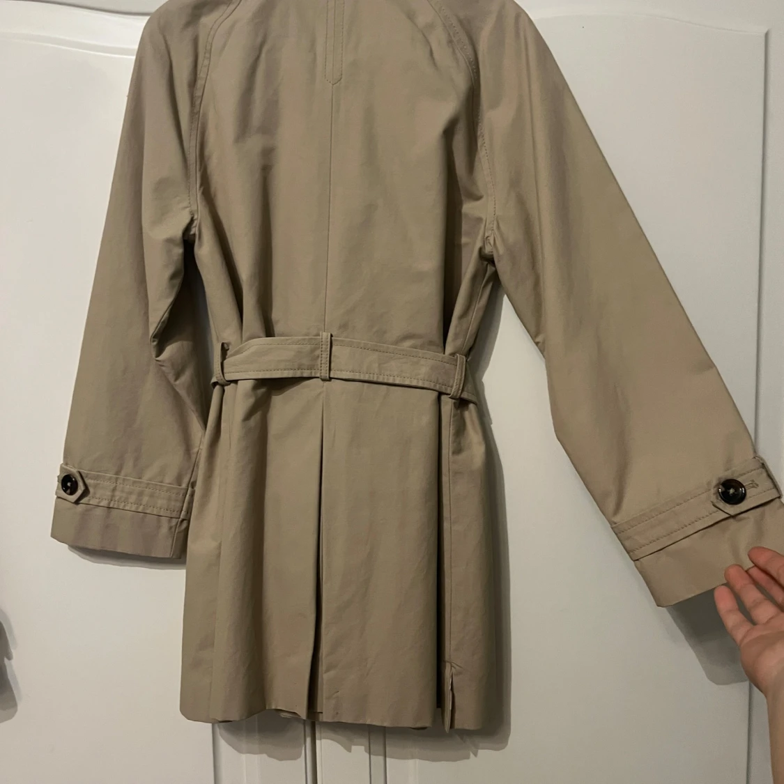 Beige trenchcoat från Zara - 2