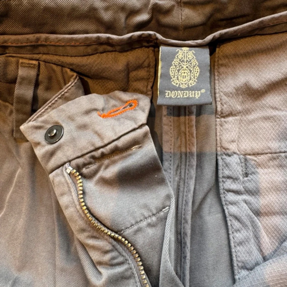 Gråa shorts från Dondup i bomull - 2