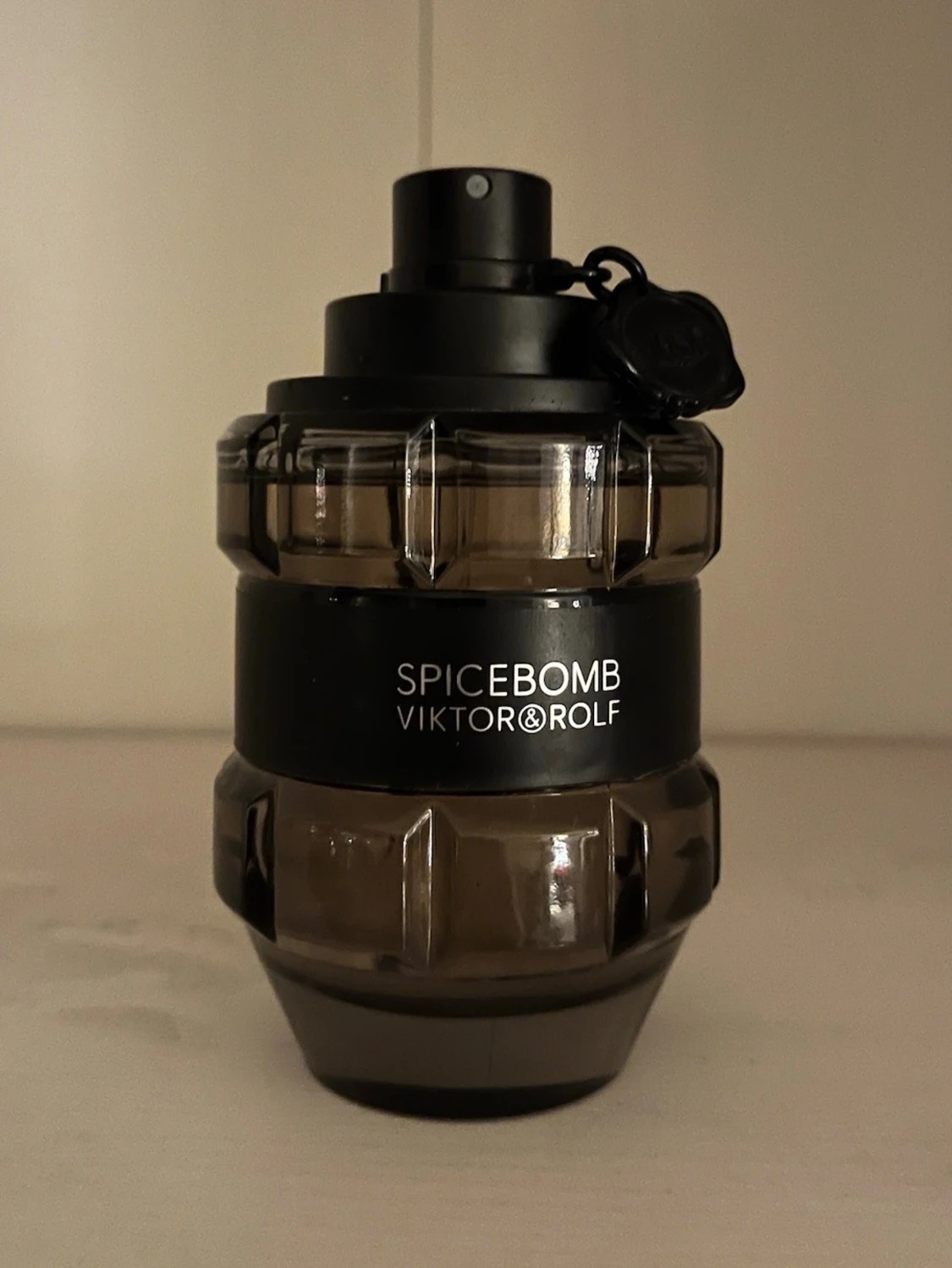 Spicebomb herrparfym från Viktor & Rolf