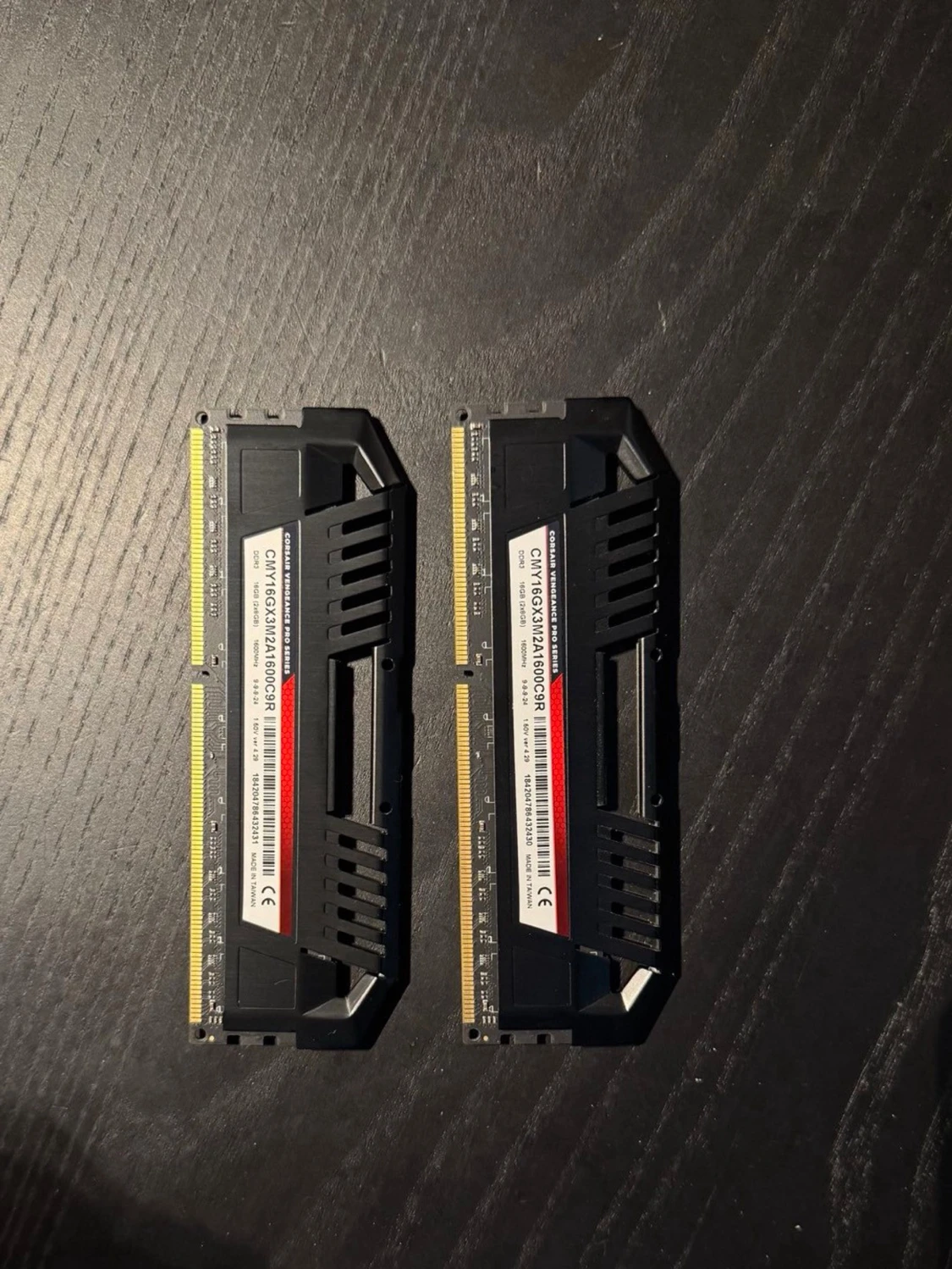 Corsair Vengeance Pro Series DDR3 16GB (2x8GB) 1600MHz - 1