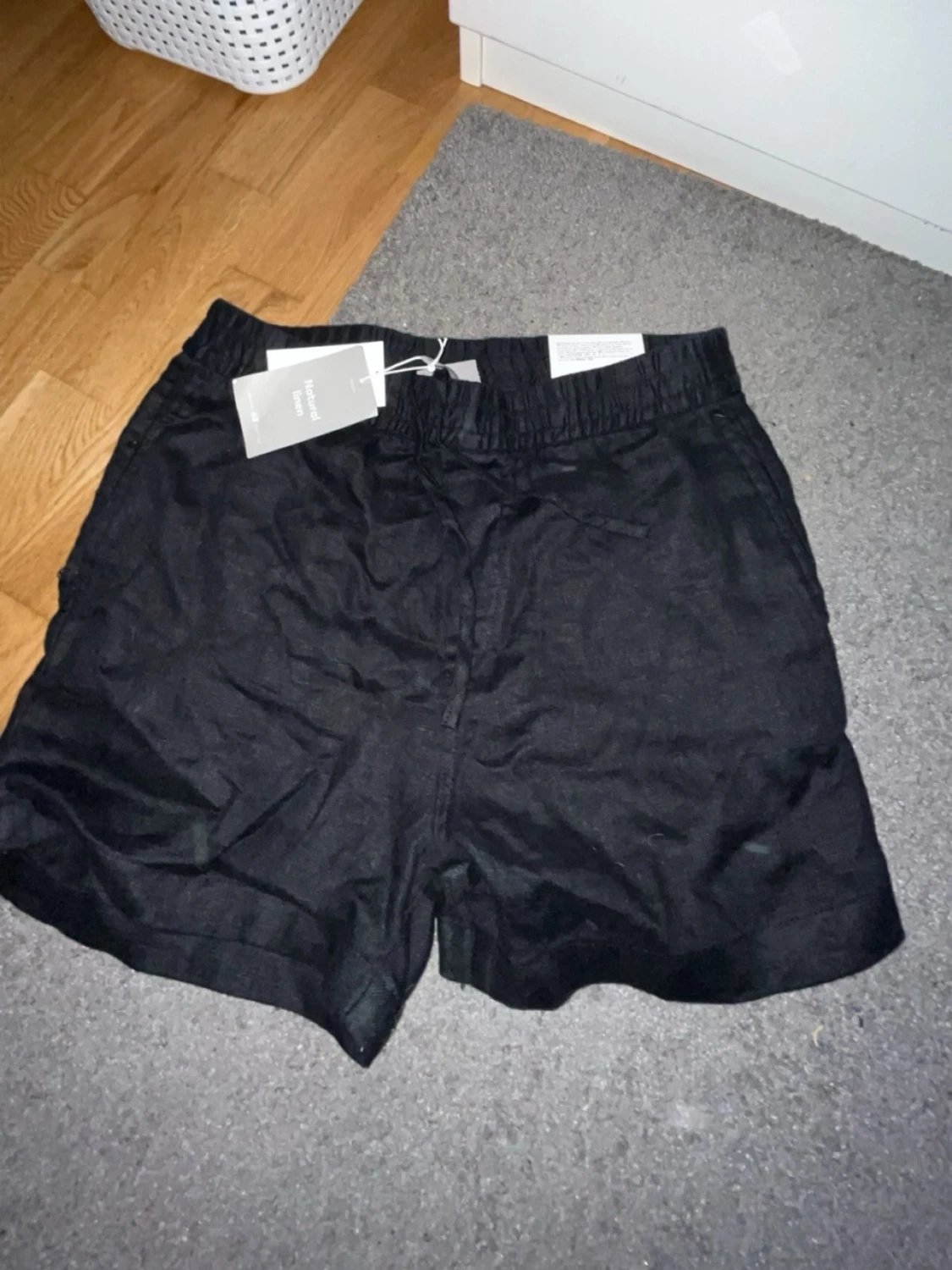 Svarta linneshorts från H&M