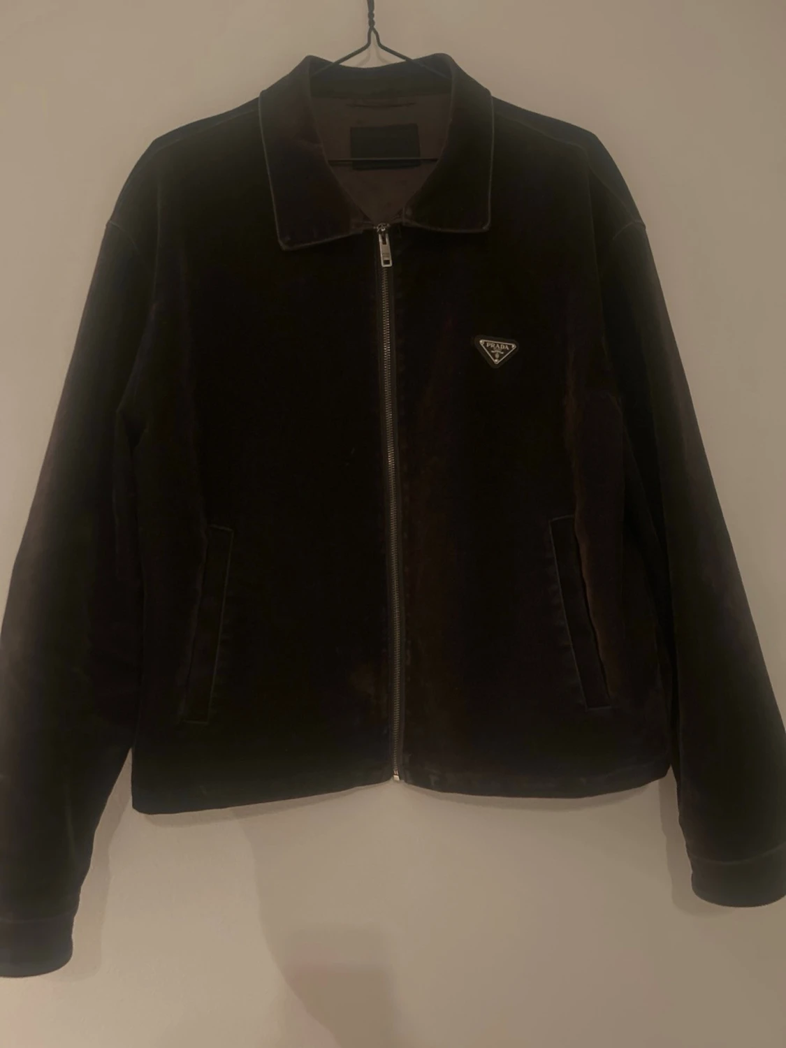 Brun sammet jacka från Prada - 2