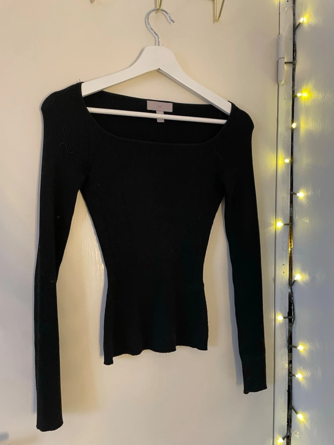 Svart ribbad tröja från H&M