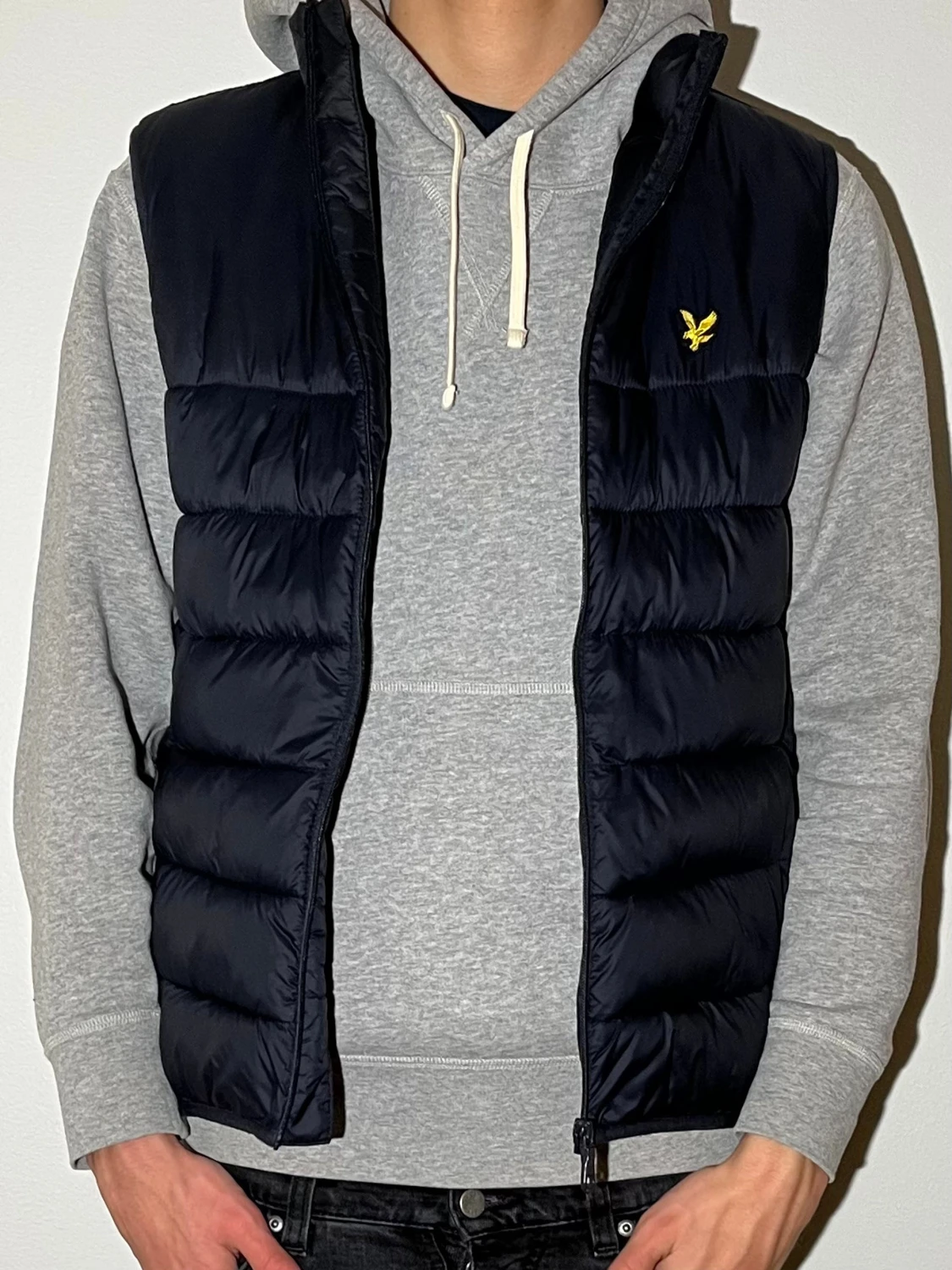 Mörkblå dunväst från Lyle & Scott - 2