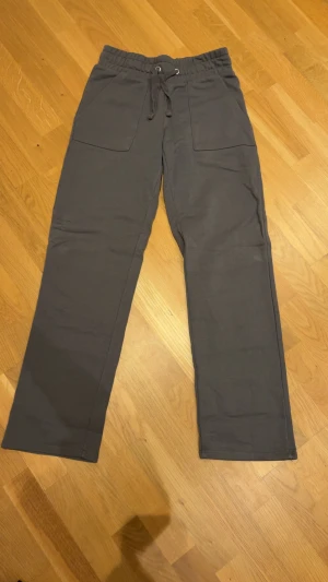 Mjukis byxor  - Aldrig använda. Nya. 