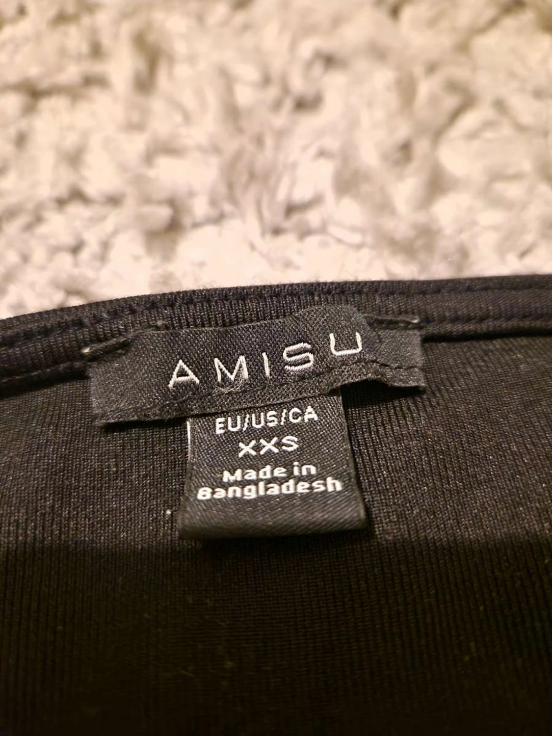 Svart ribbad topp från Amisu XXS - 2