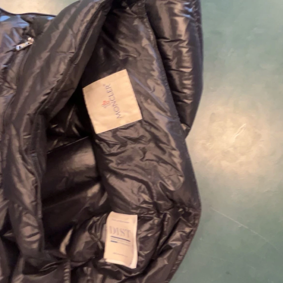 Svart dunväst från Moncler - 2