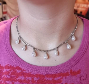 Stilfullt halsband  - Stilfullt  halsband.  Kedjetjocklek-3mm.  Längd-40cm-45cm .✏️Beteckningen för rostfritt stål – 201 – en lägre klass, kan reagera snabbare med vatten, parfymer och oxidera.