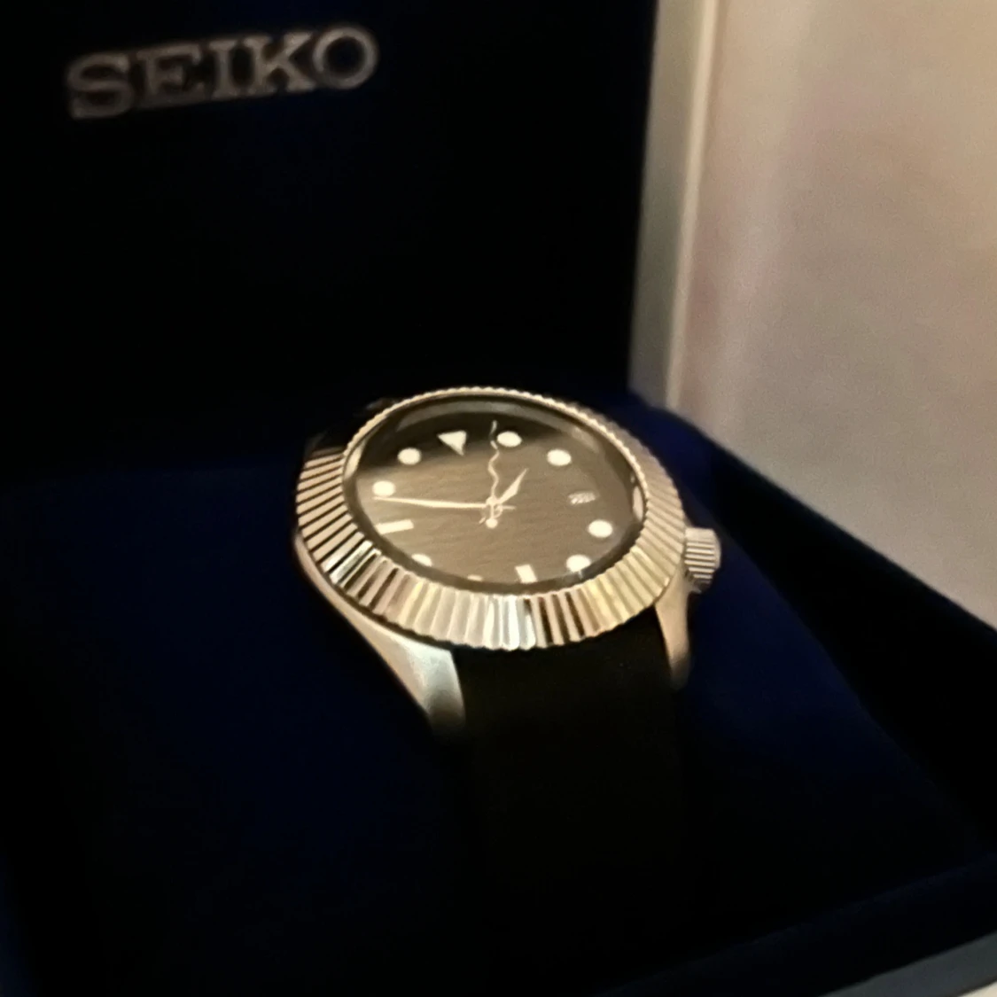 Specialbyggd klocka - vill sälja snabbt så kom gärna med bud