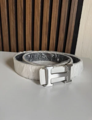 Hermes bälte - Helt nytt! Dm vid intresse!