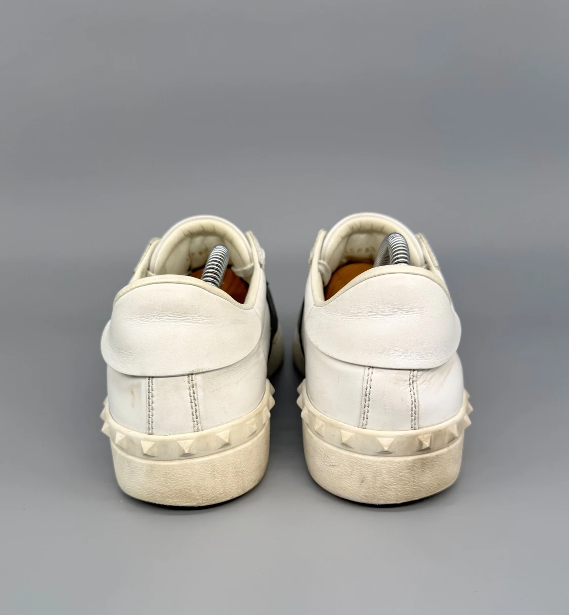 Valentino Open | 41.5 - 6