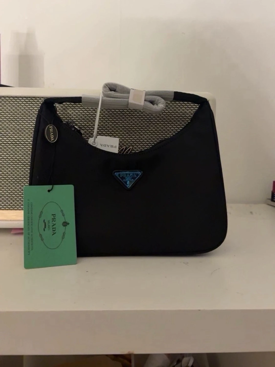 Svart axelväska från Prada - 4