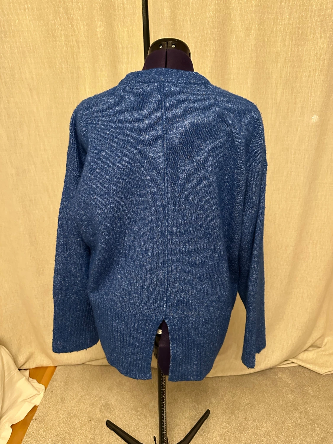 Blå stickad tröja från JJXX - 1