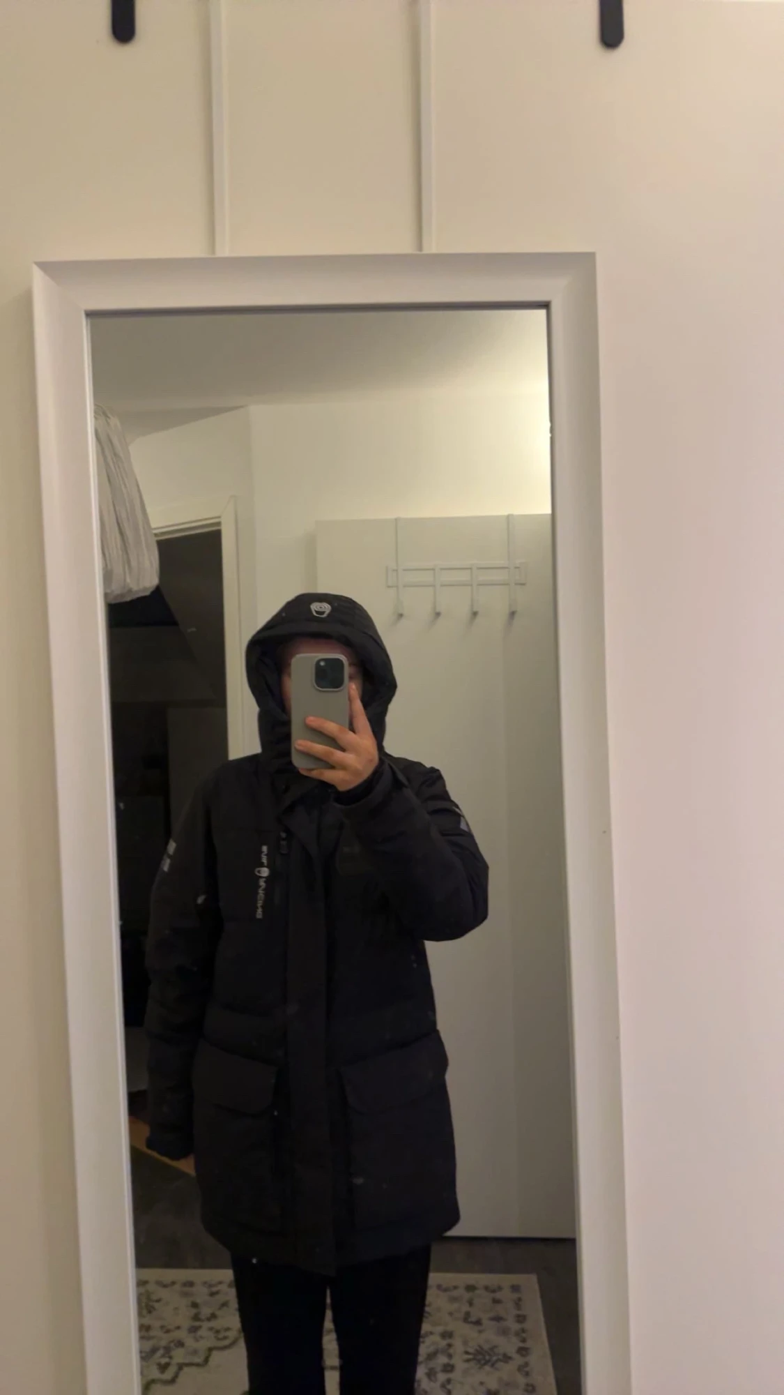 Svart dunjacka från Sail Racing - 5