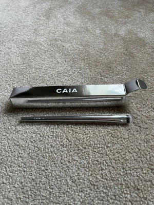 Caia ögonskuggs borste  - Helt ny, nypris 145kr mitt pris 59kr men priset går att diskuteras 💞