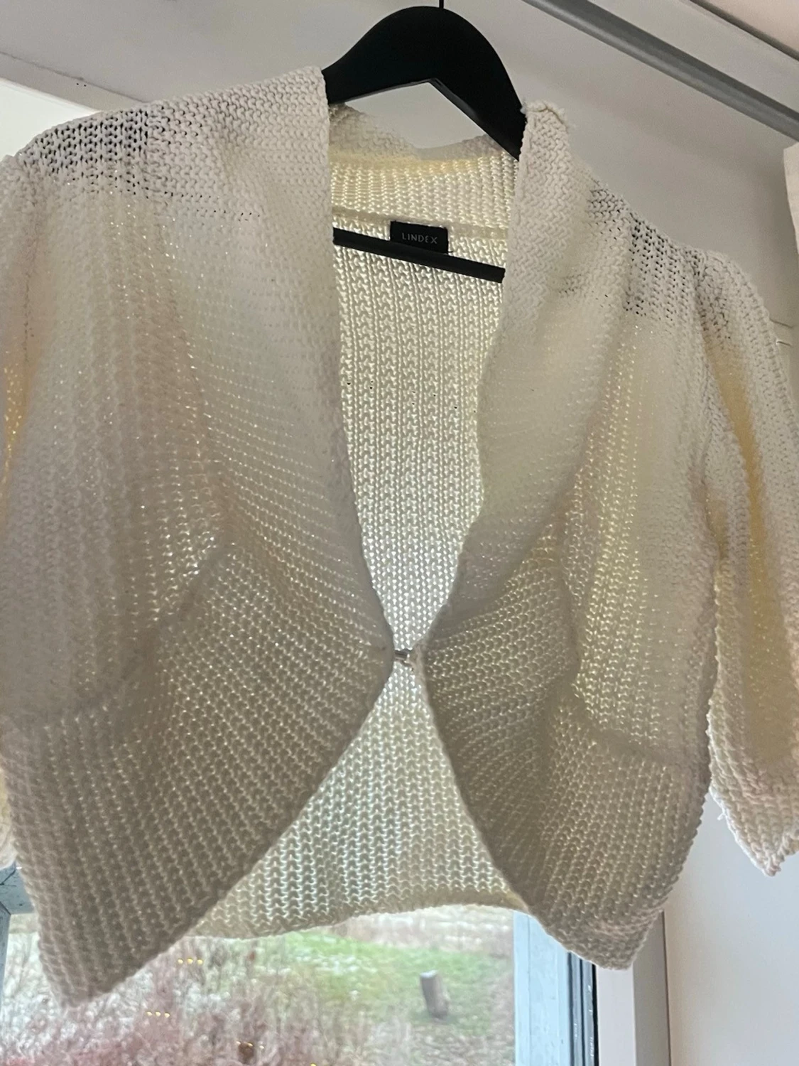 Vit stickad bolero från Lindex - 4