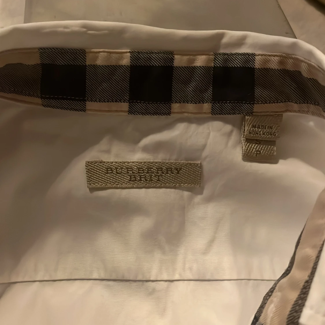 Vit Burberry skjorta med rutig krage - 2