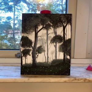 Tavla - Super fin tavla, skog och dyster🦌🌳målat själv!Skriv gärna om priset.
