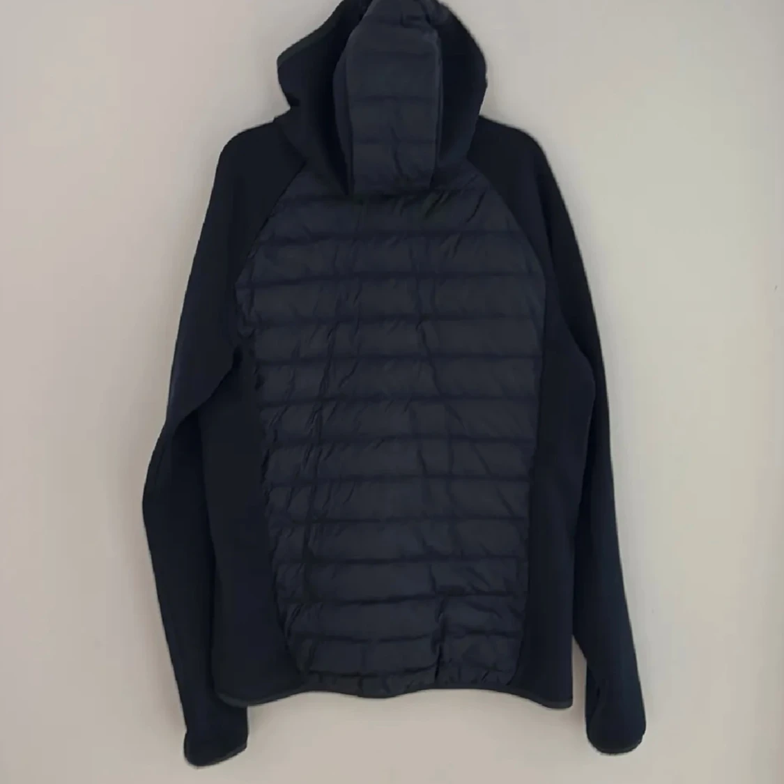 Mörkblå pufferjacka Peak Performance M - 1