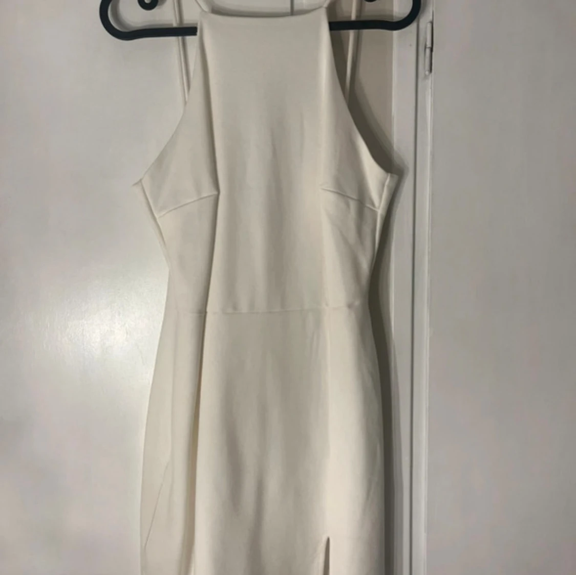 Vit kort klänning från Stradivarius