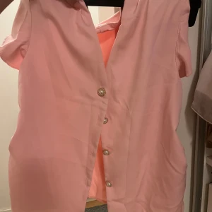 Blus - Helt oanvänd.