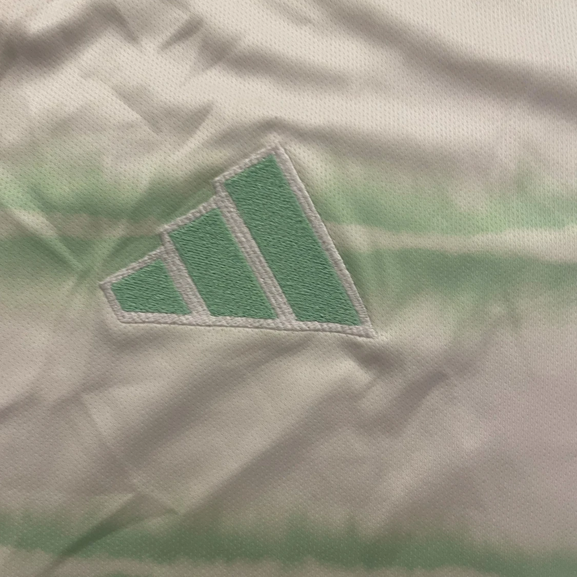 Vit och mintgrön Celtic fotbollströja - 3