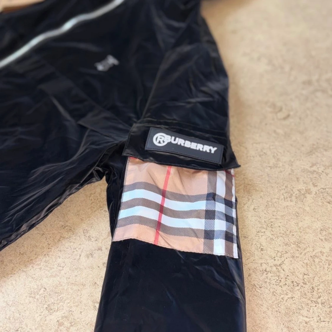  Burberry Windbreaker  - 1