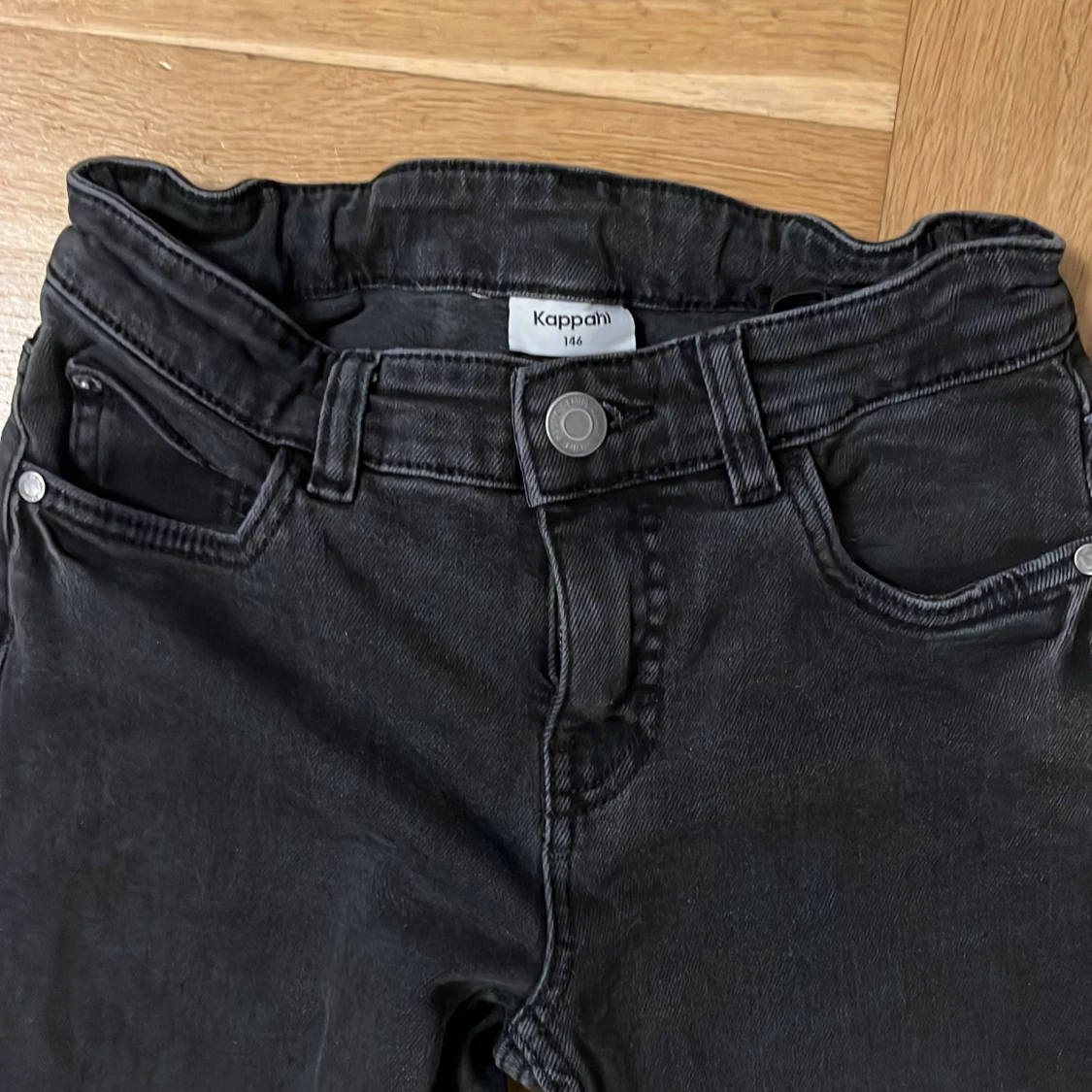 Svarta jeans från Kappahl, stl 146 - 2