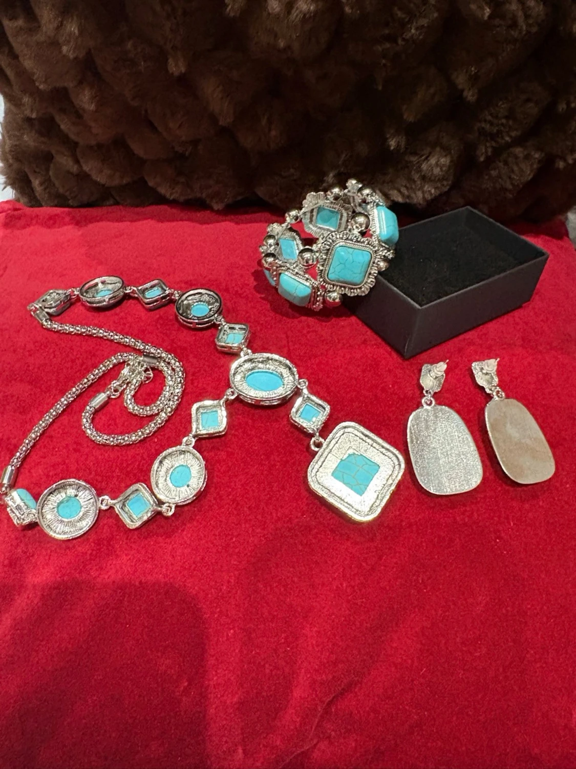 Turkos väst med silverdetaljer - 1