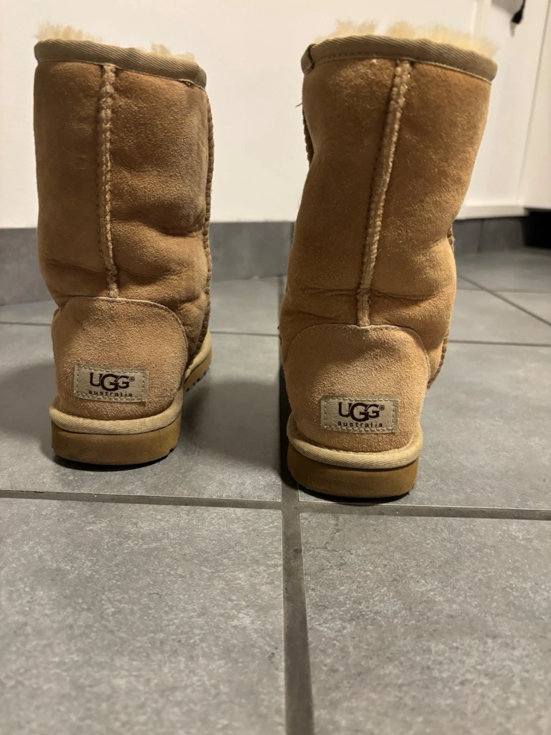 Beige UGG boots - 1