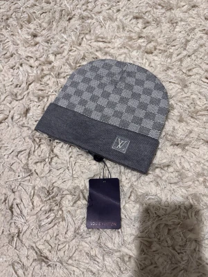 Lv beanies - One size, good quality, never used