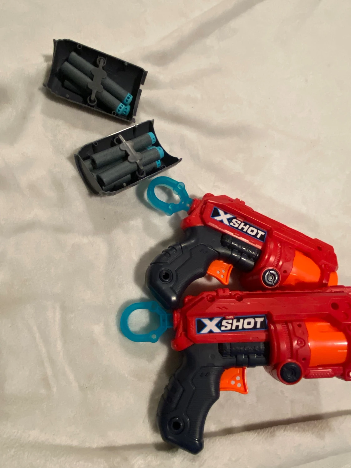 Röd X-Shot väst med patronhållare - 1