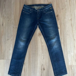 G-Star Raw 3301 blå jeans - Snygga blå jeans från G-Star Raw, modell 3301. Storlek w31-l32