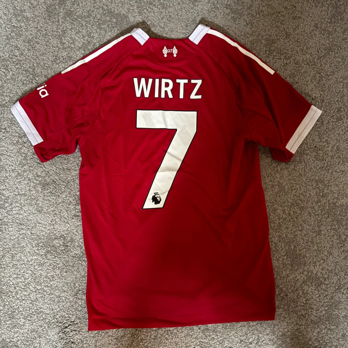 Liverpool röd fotbollströja Adidas Wirtz 7 - 1