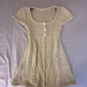 Babydoll kofta  - Total length 76 cm                                                                       From armpit to armpit 39 cm 