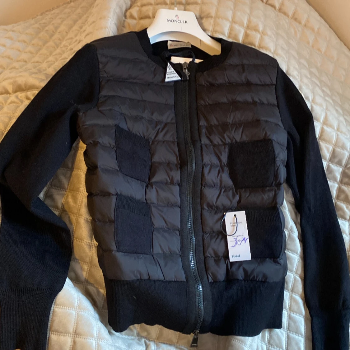 Svart cardigan jacka från Moncler - 1